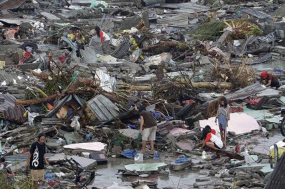 s-超巨大台風でフィリピンが壊滅状態